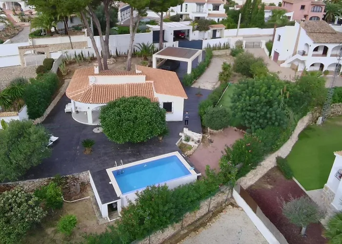 Avec Piscine A Proximite Des Plages * Теулада